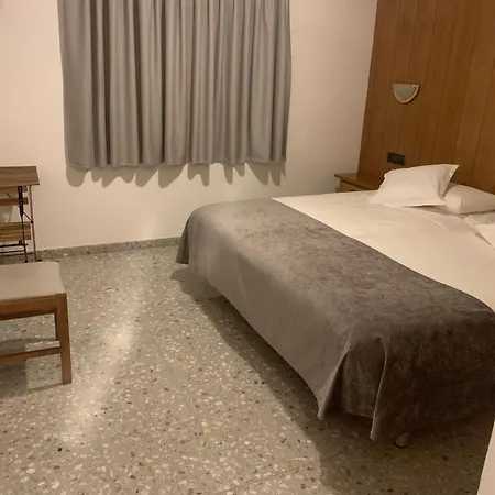 El Quinta Πανσιόν 3*
