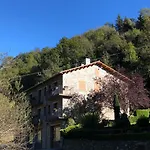 Pensión El Quintà 3*